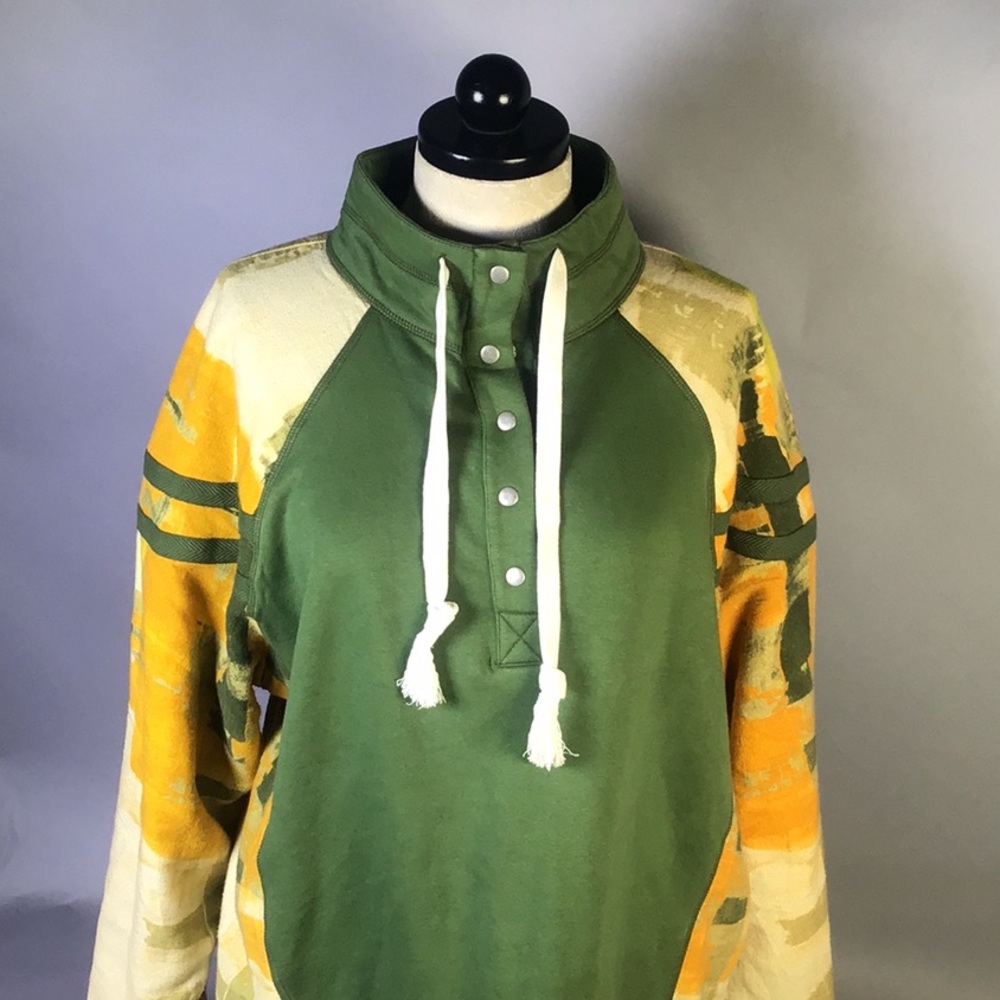 Urban bdg Outfitters sweater Mens medium tri color green